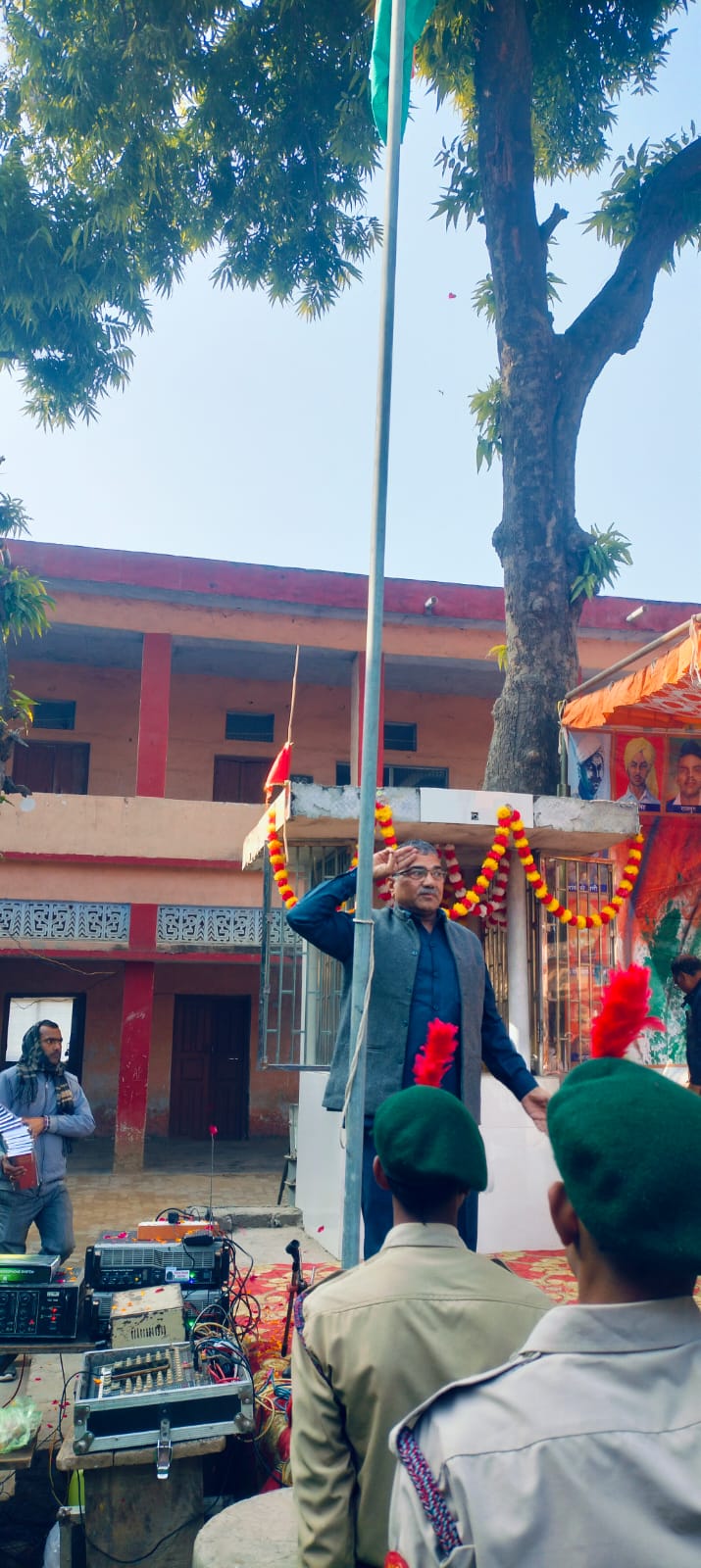 https://amarshahidintercollegebewar.in/uploads/Slider/697cd5a597028.jpg