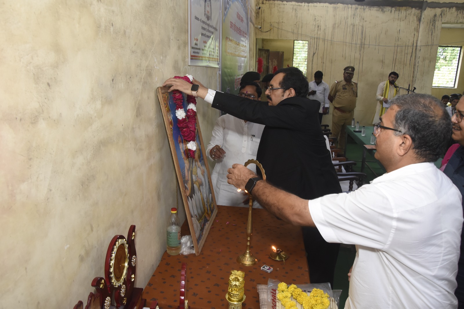 https://amarshahidintercollegebewar.in/uploads/gallery/687cee4464cae.jpg