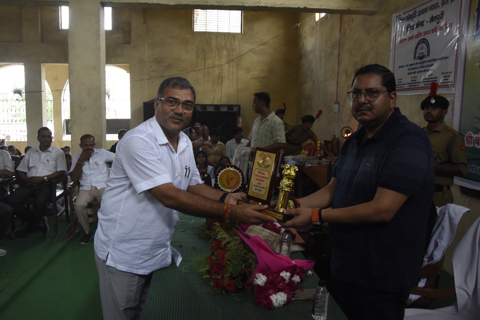 https://amarshahidintercollegebewar.in/uploads/gallery/687cee6b0c503.jpg