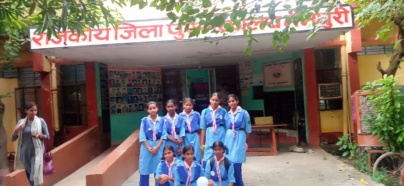 https://amarshahidintercollegebewar.in/uploads/slider/68cd54129c175.jpg